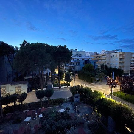 Modern Comfy Apartment With Balcony Durres Bagian luar foto