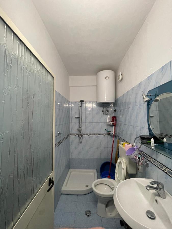 Modern Comfy Apartment With Balcony Durres Bagian luar foto